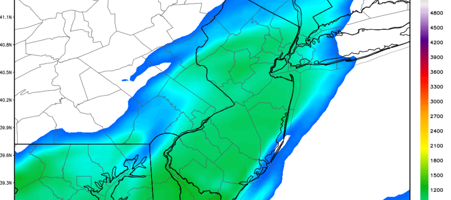 Dec 22: Christmas Eve Thunderstorms Possible