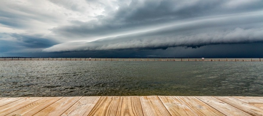 Aug 25: Storm Front Approaching