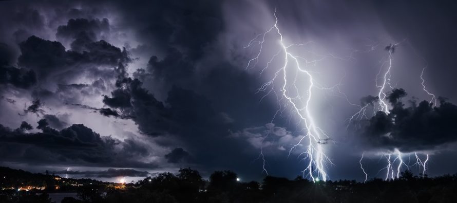 April 14: Thunderstorms Approaching