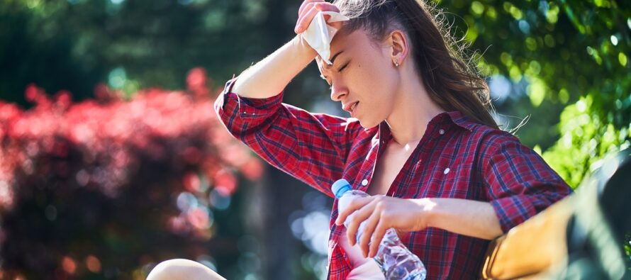 Very Warm and Mostly Dry