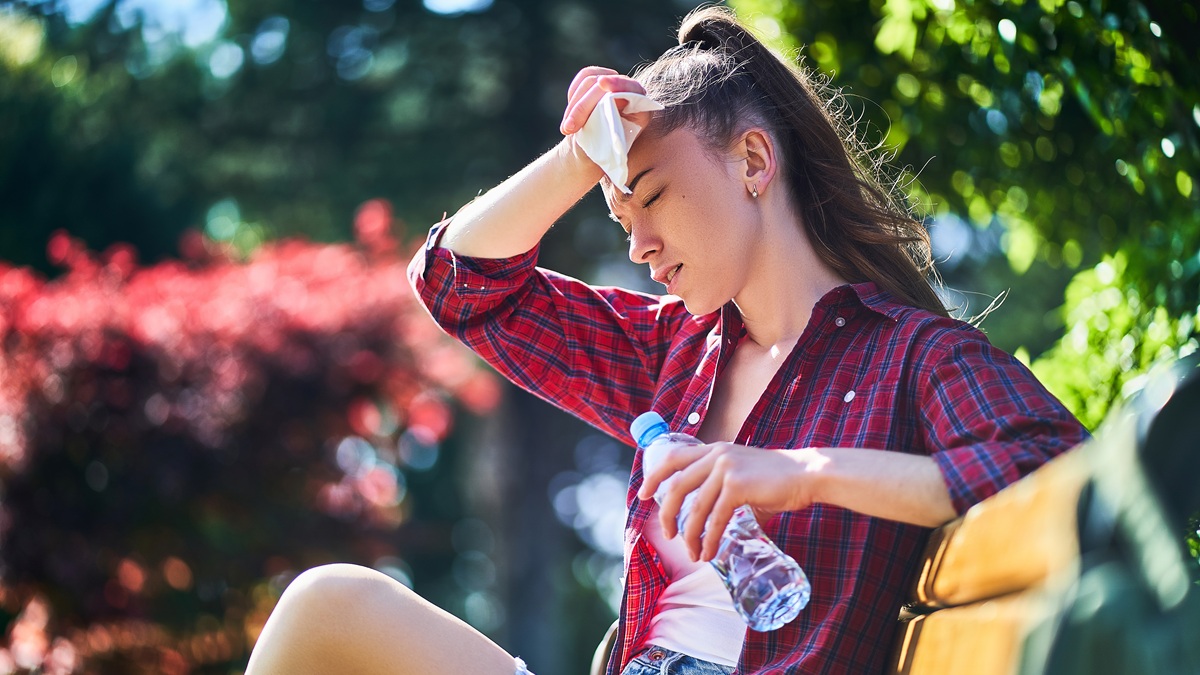 Very Warm and Mostly Dry