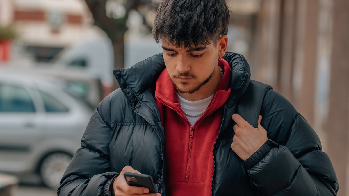 Cold Start. Unsettled Finish