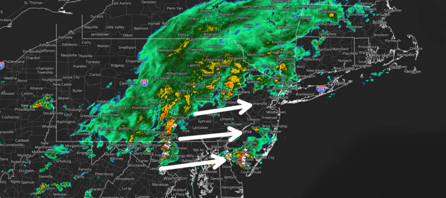 Thunderstorms Approaching – A Stormy Thursday Evening